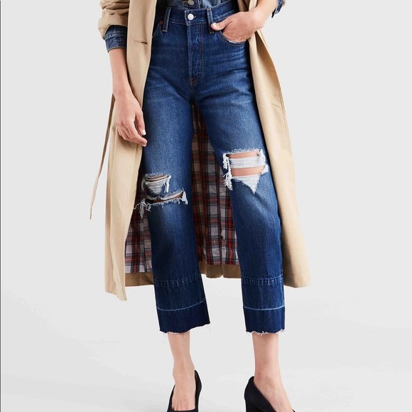 Levi’s 501 Premium Crop Button Fly Jeans in Bottom Line - Picture 4 of 14